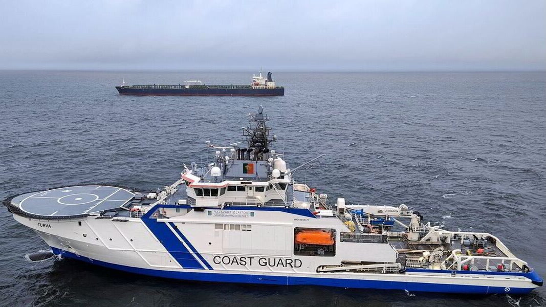 Helsinki: Coast Guard meldet Gefahr wegen Schattenflottentanker