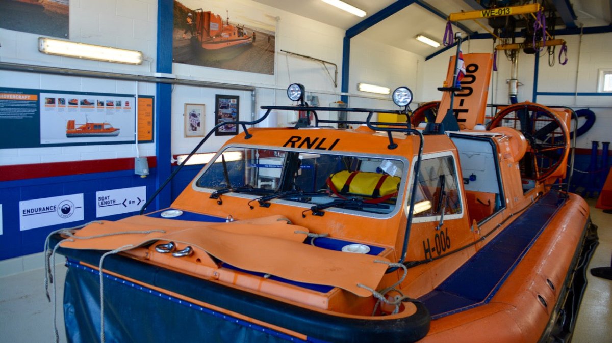 Die Seenotretter mit dem Luftkissenboot - Ankerherz Verlag