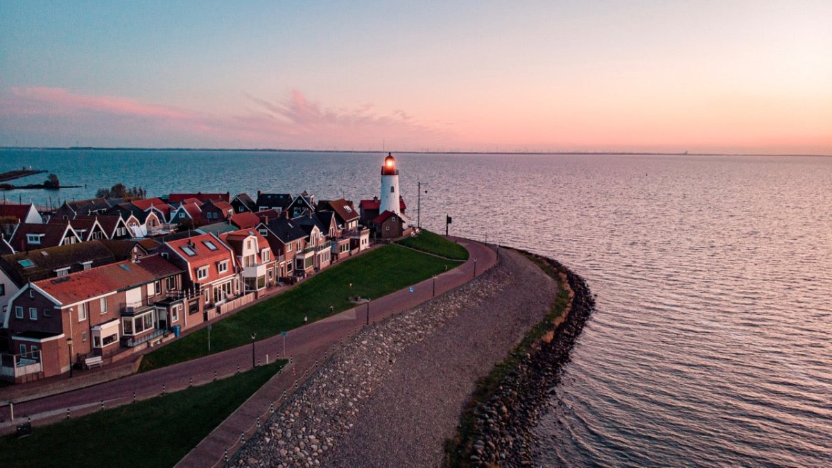 Fischerdorf Urk bangt: Fischer in der Nordsee vermisst - Ankerherz Verlag