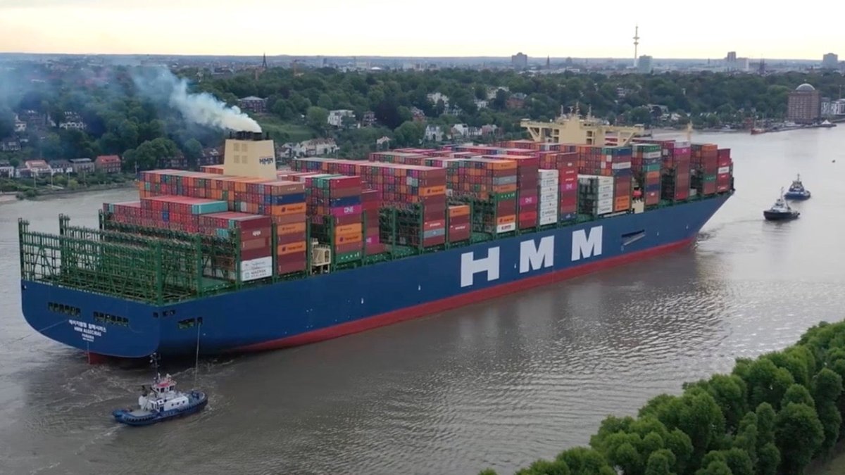 HMM Algeciras – größtes Containerschiff der Welt erreicht Hamburg - Ankerherz Verlag