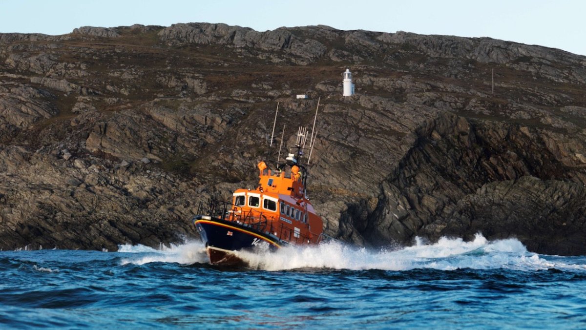 Irland: Seenotretter im Nachteinsatz bei Notfall auf einsamer Insel - Ankerherz Verlag