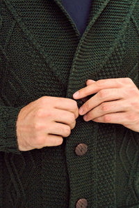 Aran Strickjacke - Waldgrün | ankelinerherz.com