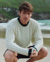 Aran Strickpullover mit NavyStreifen - Creme - ankelinerherz.com